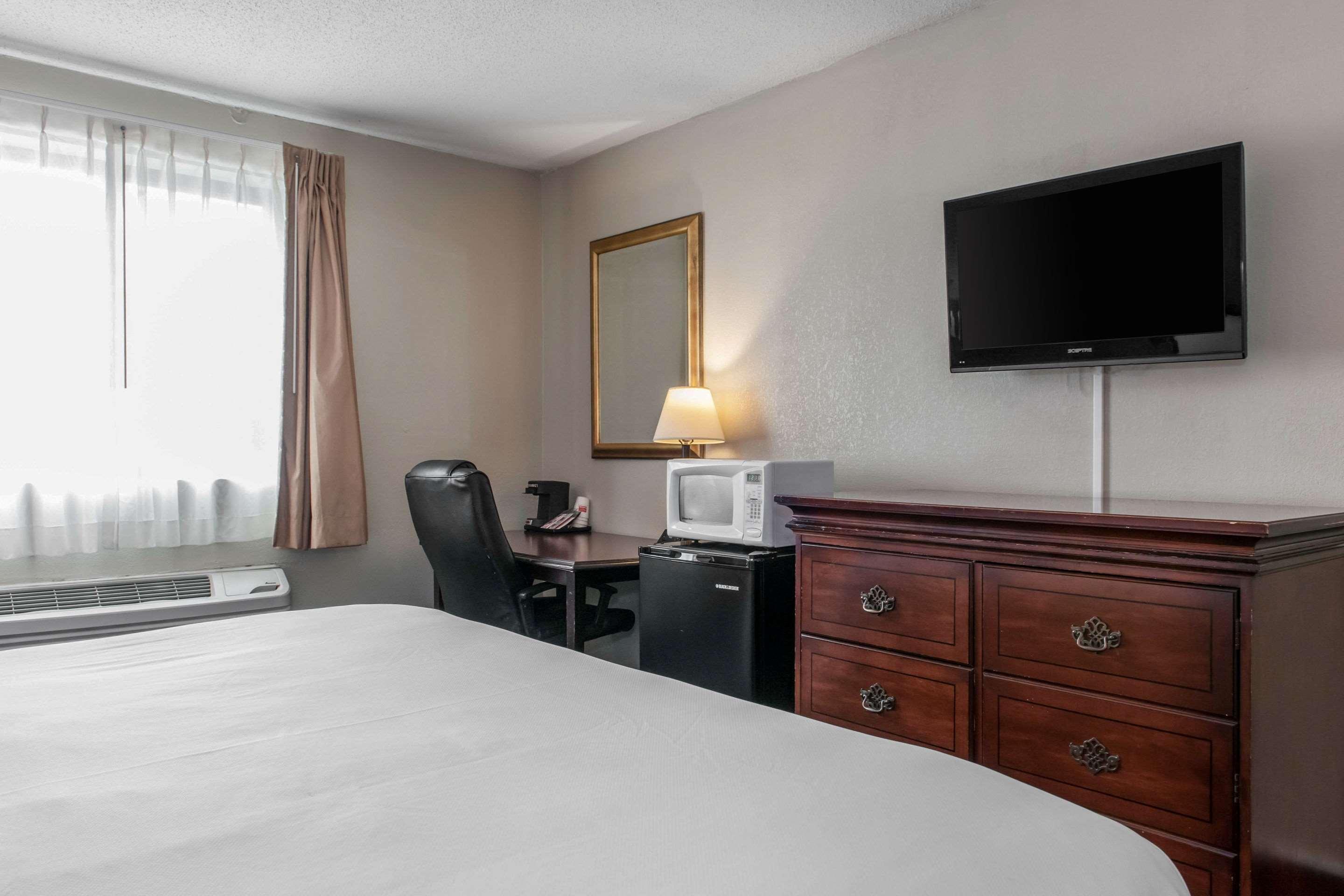 Days Inn And Suites By Wyndham Hammond, In Buitenkant foto