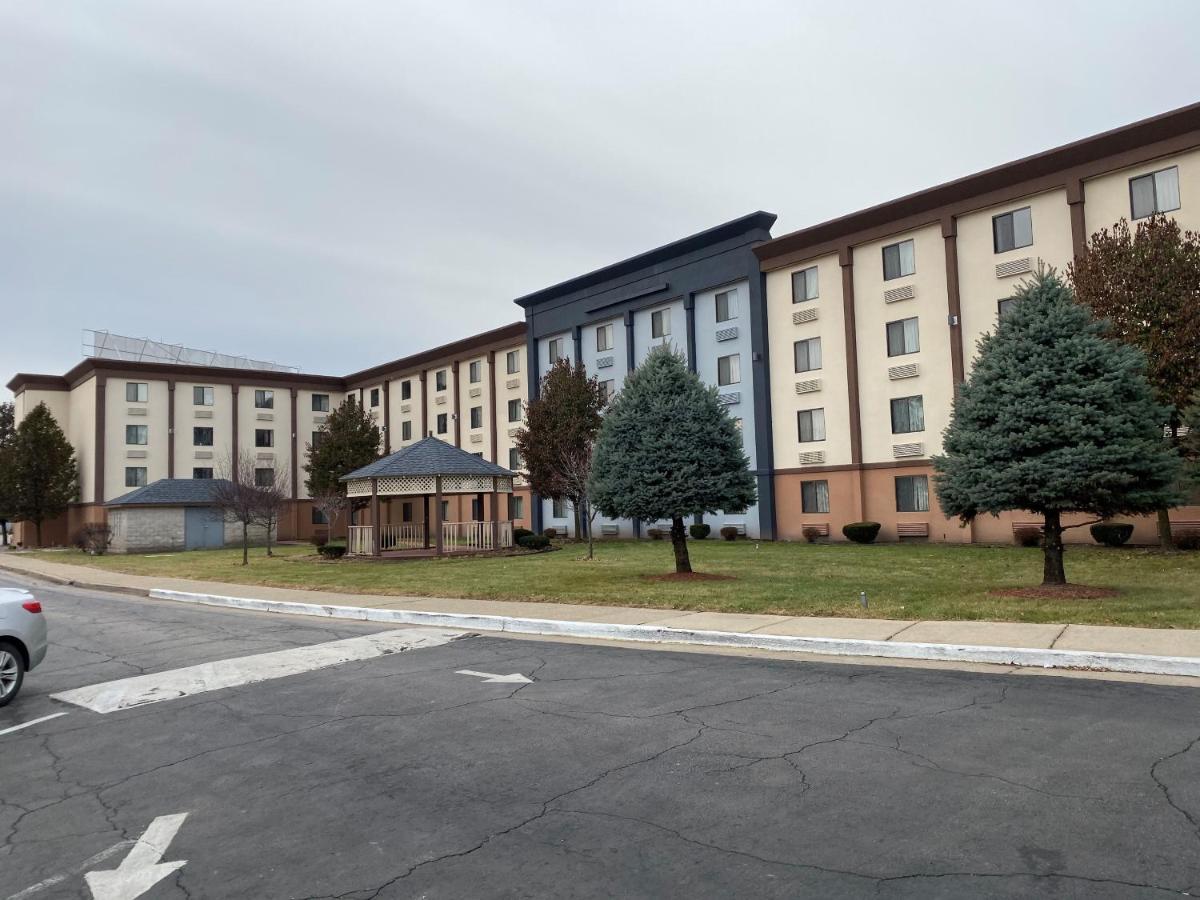 Days Inn And Suites By Wyndham Hammond, In Buitenkant foto